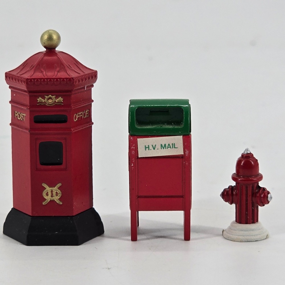 Dept 56 Heritage Village English Post Box‎ Mail Box Fire Hydrant Set Red Metal *